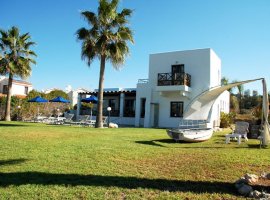 Alkions seafront villa