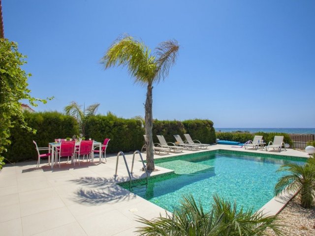 Zeekant Villa Susanna in Ayia Thekla, Cyprus