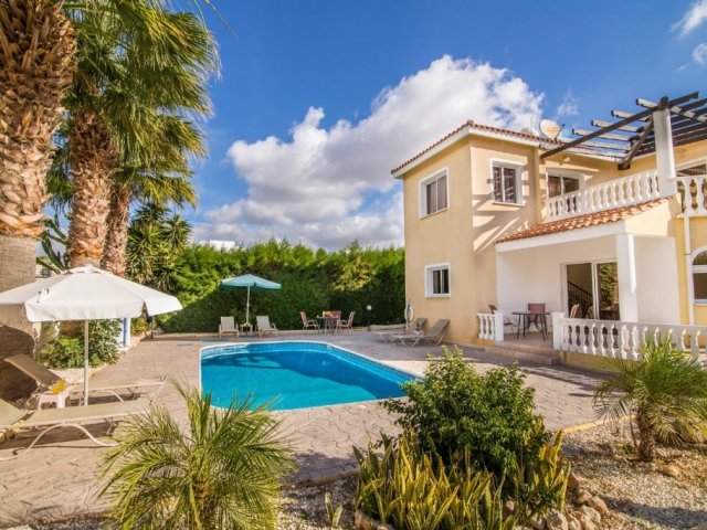 Vakantiehuis Queens Paradise 2, Coral Bay, Paphos, Cyprus